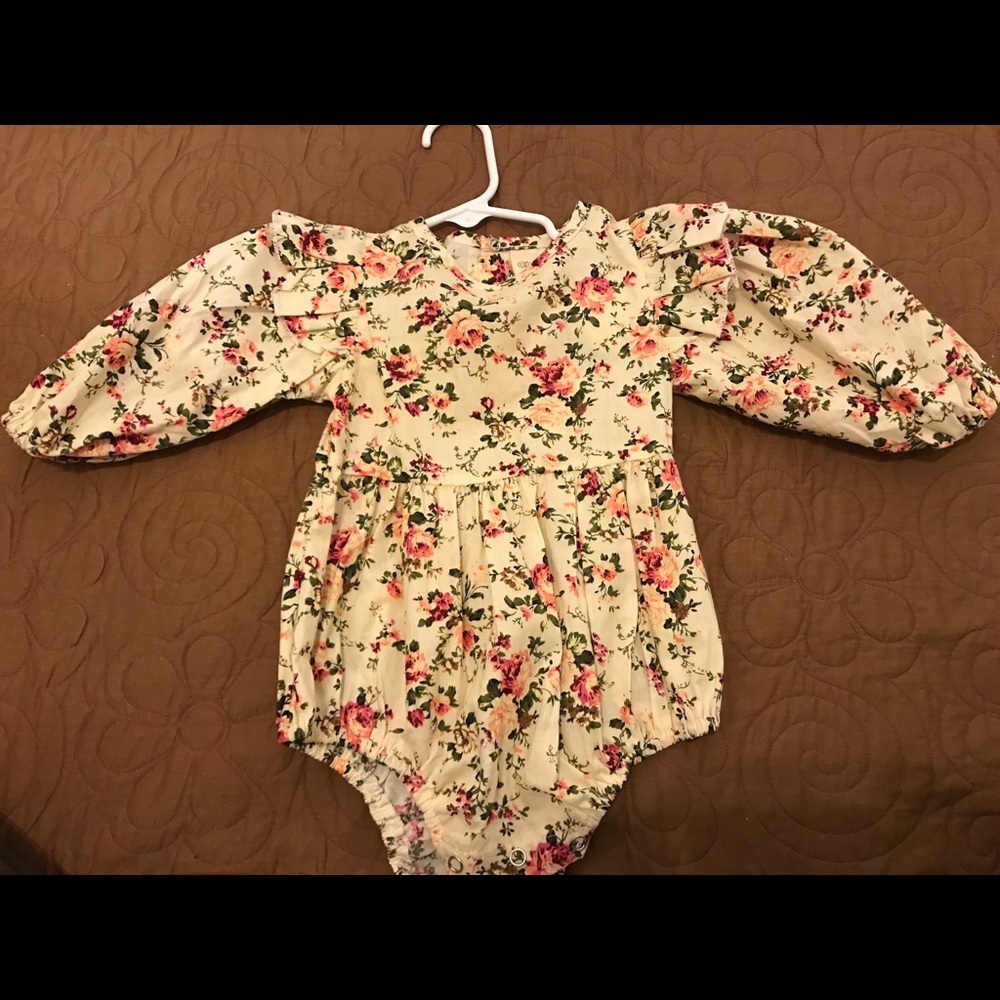 Floral bubble romper